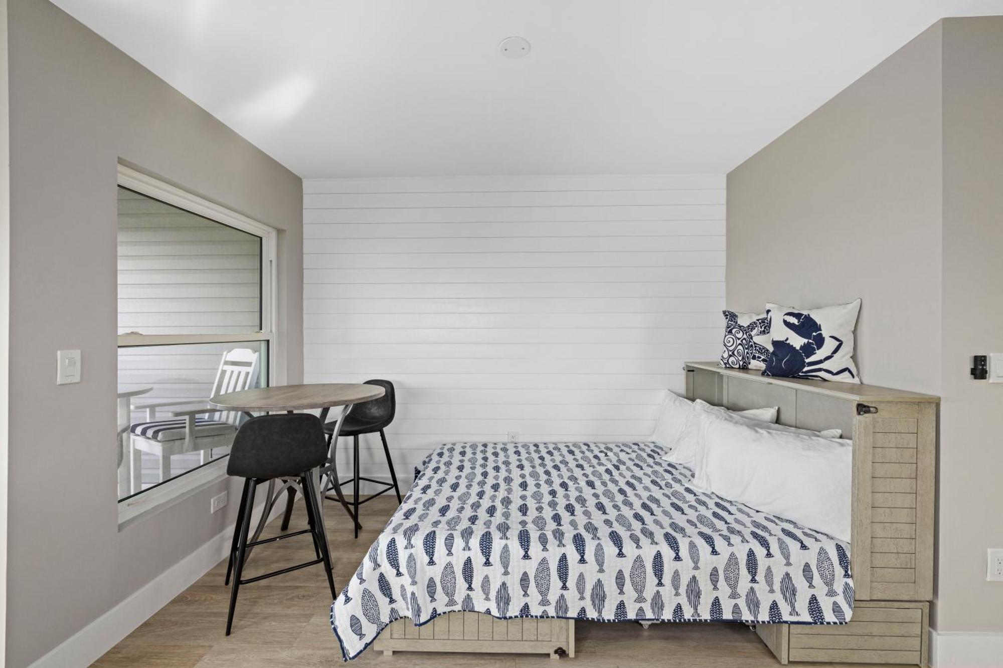 Aparthotel Chadwick Cove Marina Englewood Esterno foto